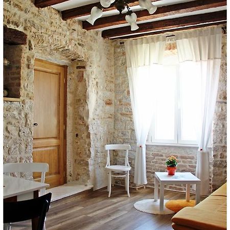 Guest House Tragurion Трогир Экстерьер фото