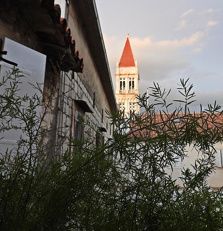 Guest House Tragurion Трогир Экстерьер фото