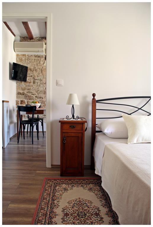 Guest House Tragurion Трогир Экстерьер фото