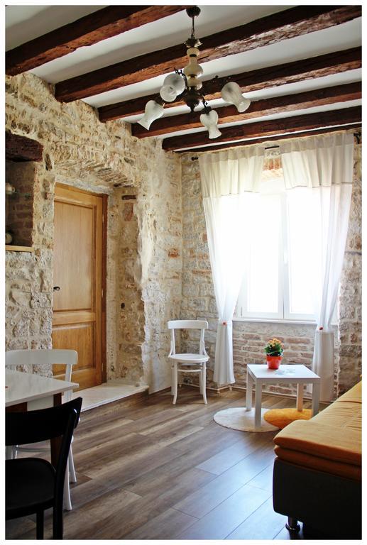 Guest House Tragurion Трогир Экстерьер фото